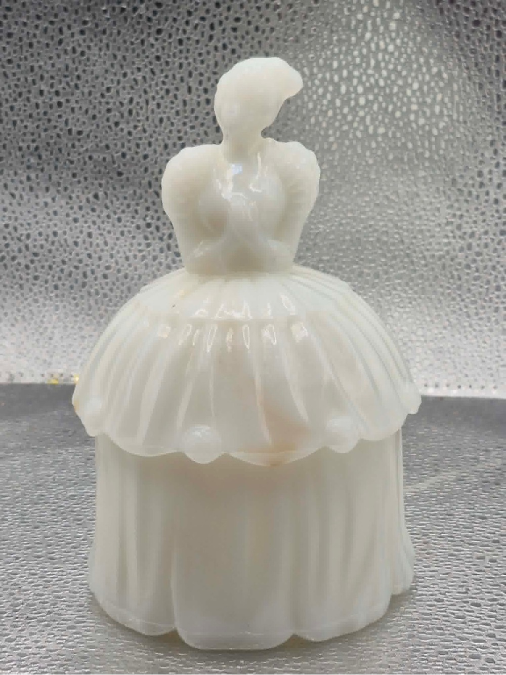 Vintage Milk Glass Colonial Lady / Southern Belle RARE Marbling Akro Agate Co